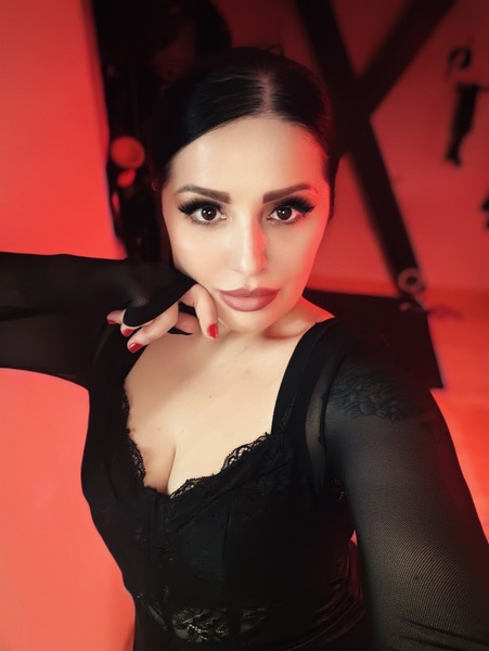 BIZARRE MADAM RITA